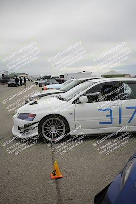 media/Jan-29-2022-Club Racer Events (Sat) [[89642a2e05]]/Around the Pits/